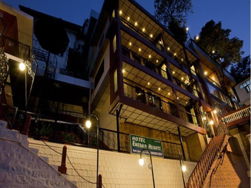 Hotel Emerald Heights Мусори Екстериор снимка
